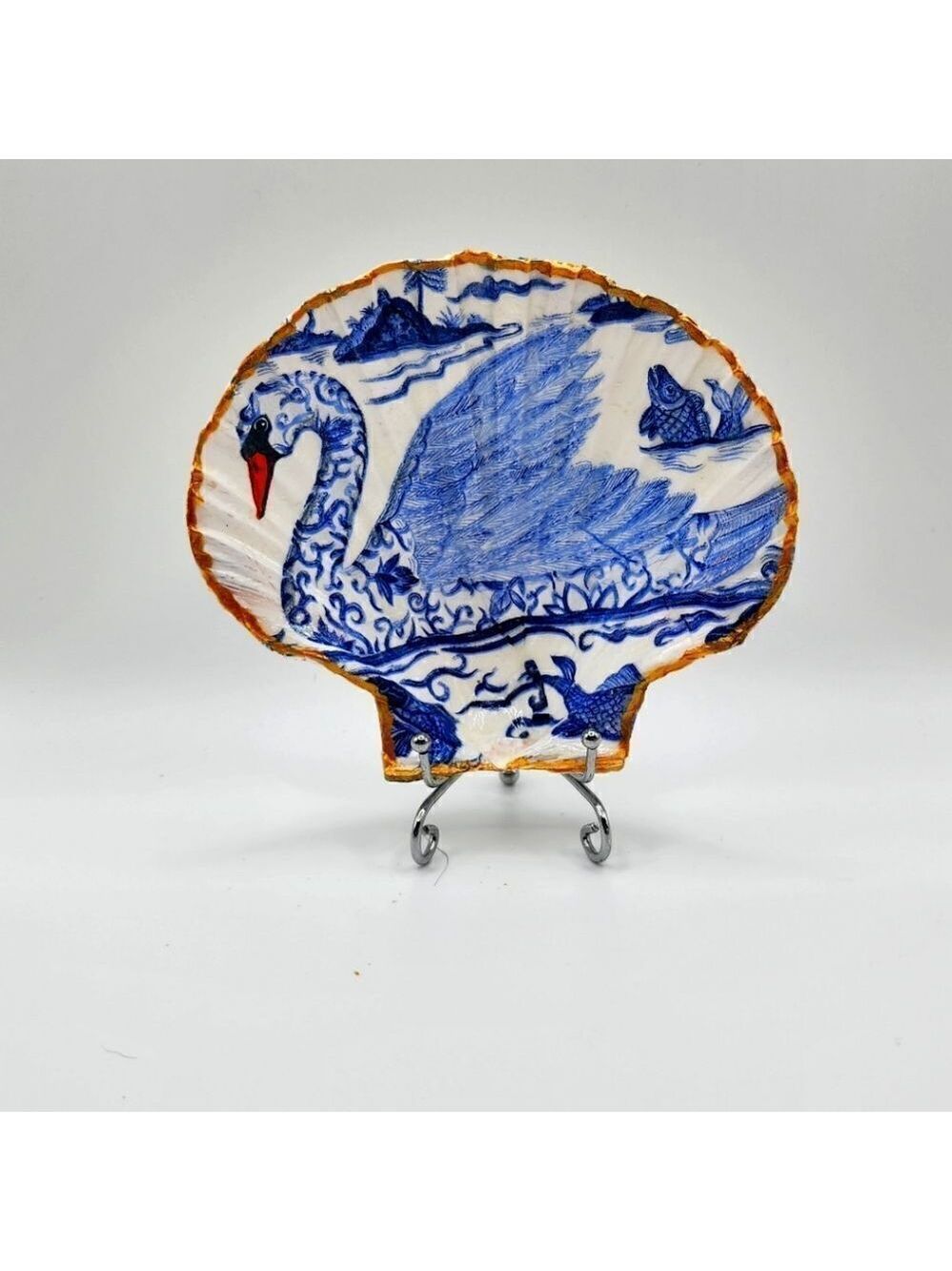 Decoupage Scalloped shell Blue Swan